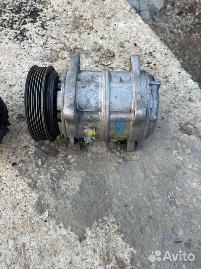 Компрессор кондиционера volvo s40
