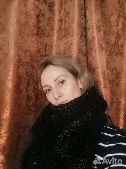 Шаль ажурная чёрная с люрексом 