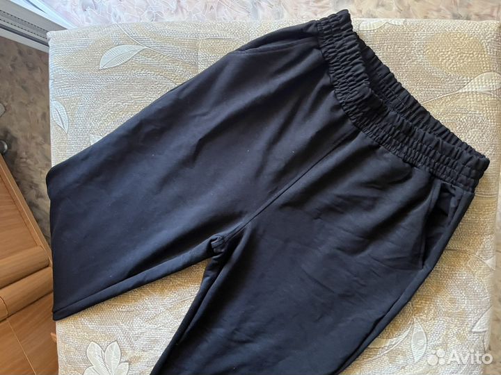 Спортивный костюм женский