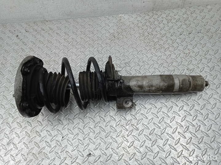 Амортизатор передний L BMW 4-Series F82 2284787