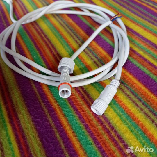 Провод с вилкой