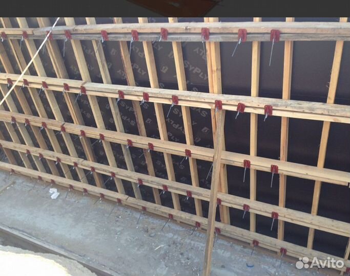 Зажим (лягушка) пружинный Hit для опалубки. Аренда