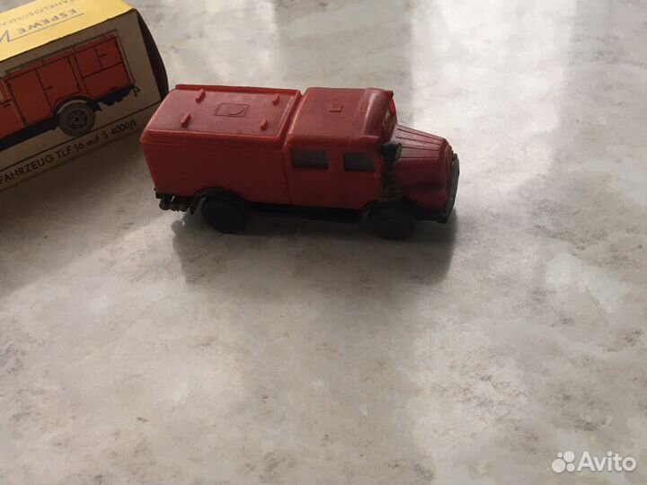 Модельки машин гдр