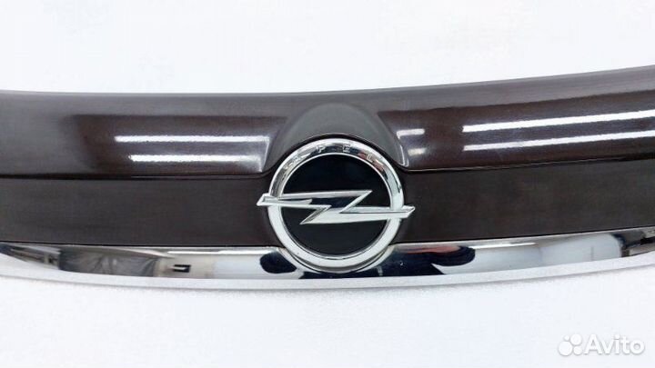 Б/У Накладка двери багажника Состояние хорошее