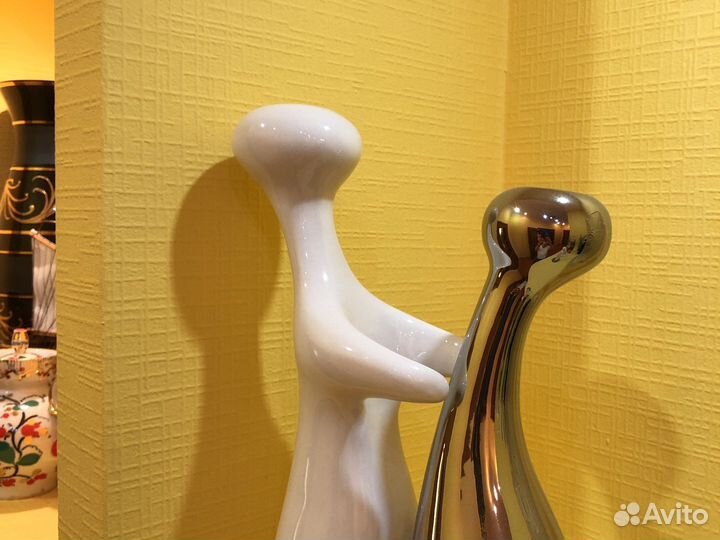 Статуя пары