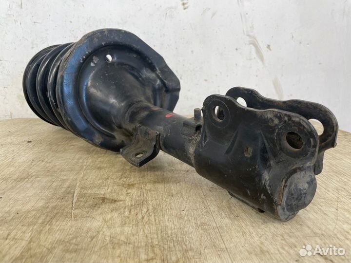 Амортизатор передний правый Mitsubishi Lancer 10