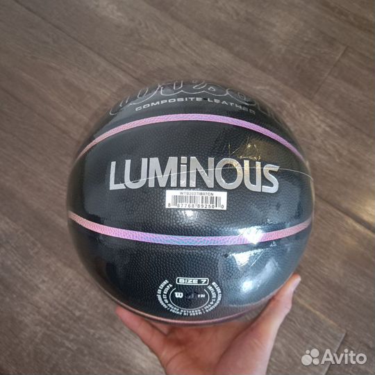 Баскетбольный мяч Wilson luminous. Новый