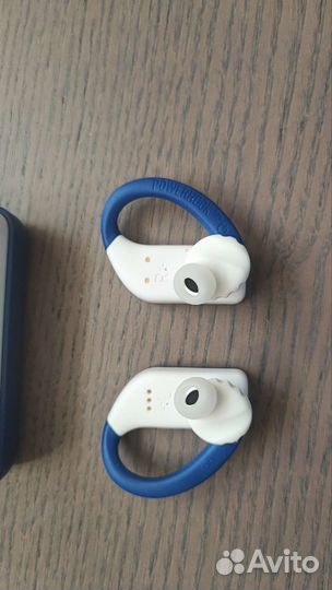 Bluetooth наушники JBL Endurance Peak