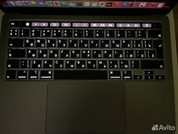 Macbook pro 13 2020 i7 32 500gb Мощнейший