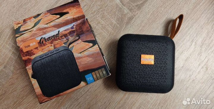 Беспроводная блютуз колонка