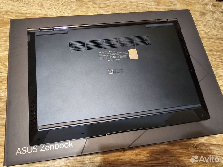 Asus Zenbook 14 (1340p/16/512) UX3402V