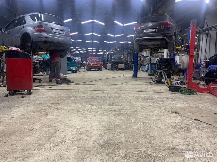 Шиномонтажник