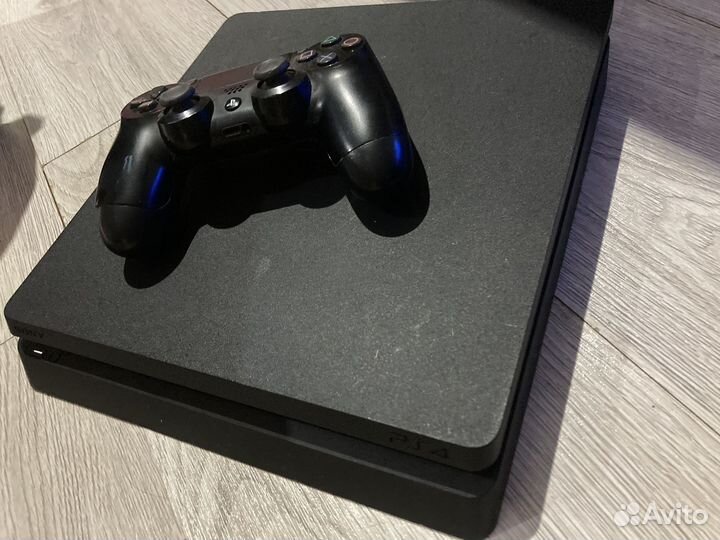 Sony playstation 4 slim