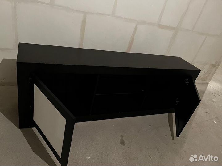 Тумба под телевизор