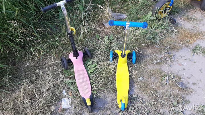 Самокат детский б/у трехколесный исправный хороший