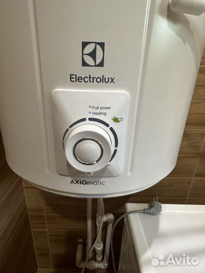 Водонагреватель Electrolux EWH 150 axiomatic
