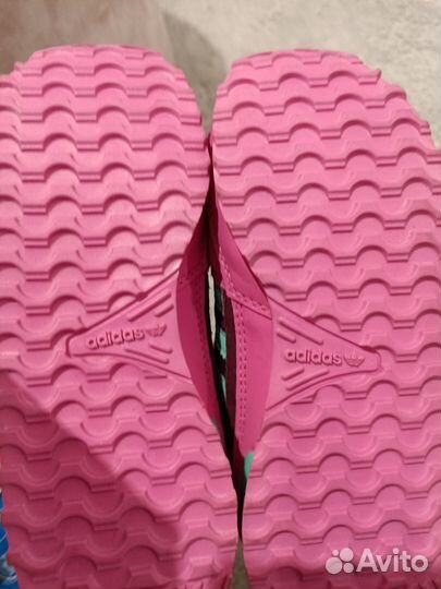 Adidas новые кроссовки для девочки