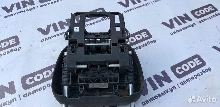 Подголовник передний Mercedes-Benz E-Class