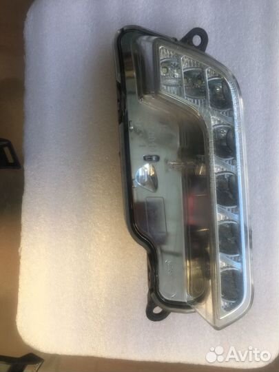 Ходовой фонарь правый мерс е 350 2009 г