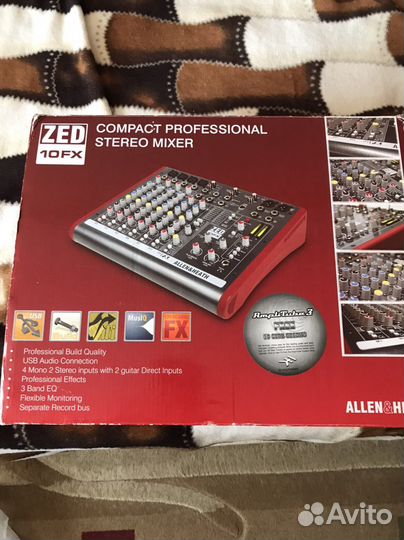 Комплек музыкальной аппаратуры