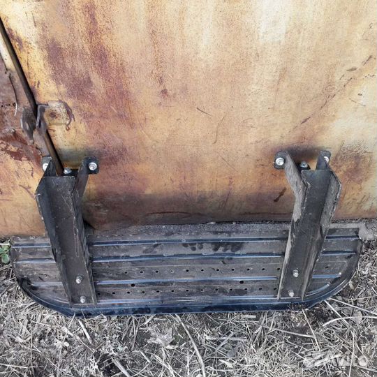 Подножка на газель