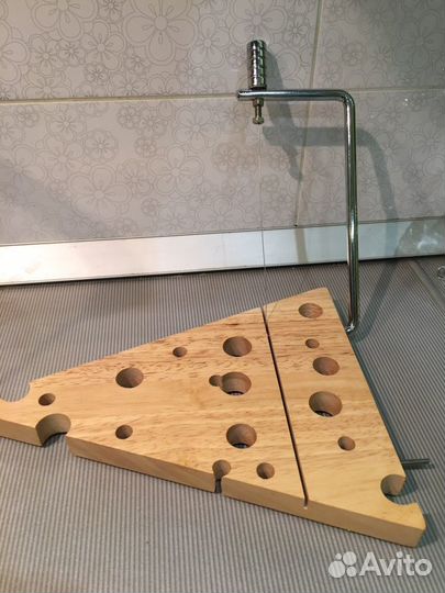 Нож для сыра (сырорезка)