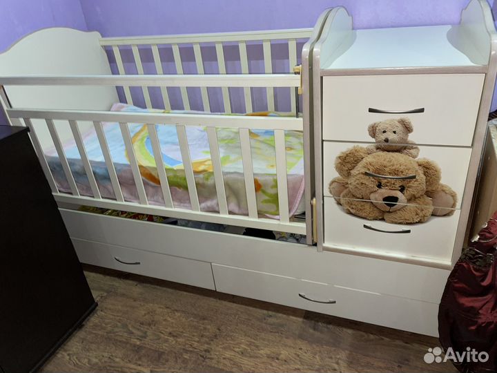 Кровать трансформер с маятником. На брони