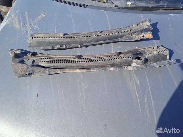 Жабо Nissan Sunny b15