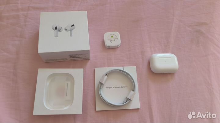 Apple Air pods PRO wireless charging case