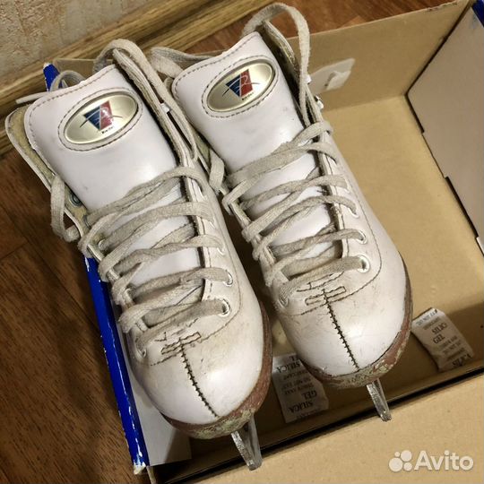 Коньки фигурные Riddle р-р 11