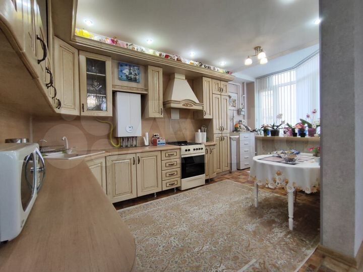 2-к. квартира, 85,5 м², 2/9 эт.