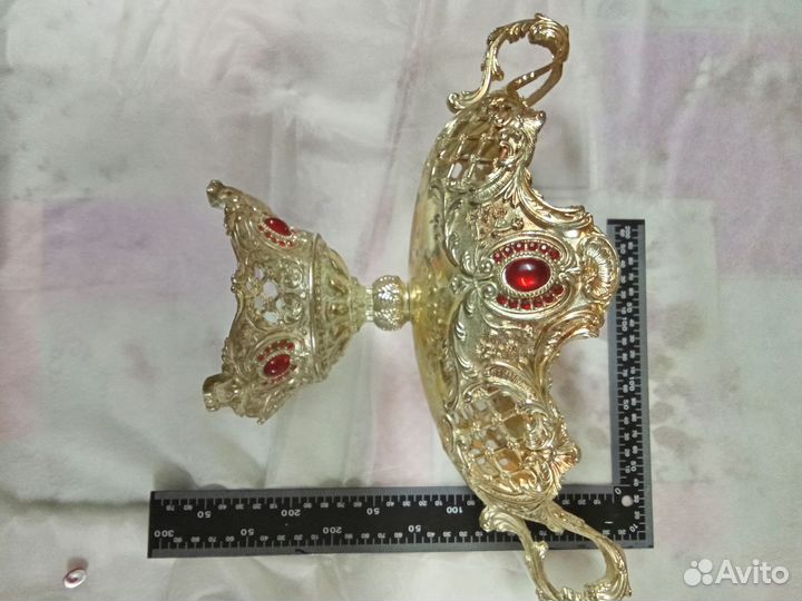 Ваза, набор рюмок из металла