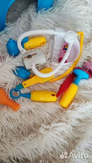 Детский набор доктора в чемодане стуле