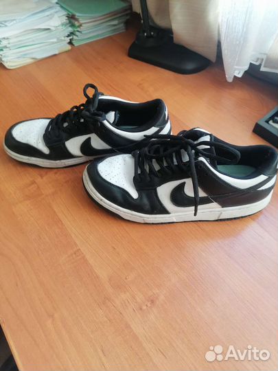 Nike dunk low retro white black