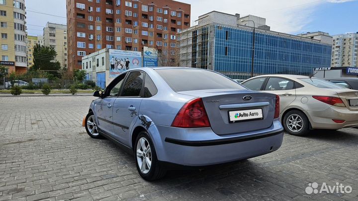 Ford Focus 1.6 МТ, 2005, 2 000 км