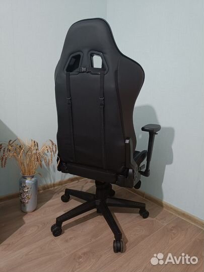 Компьютерное кресло ardor gaming Force Armor 2000M