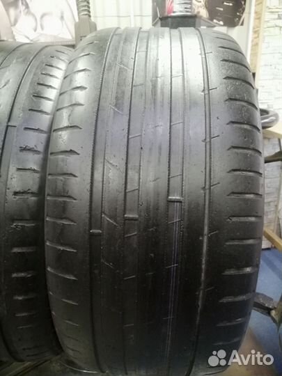 Nokian Tyres Hakka Black 295/40 R21