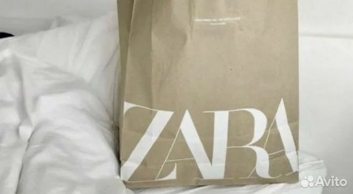 Пакет с женской одеждой