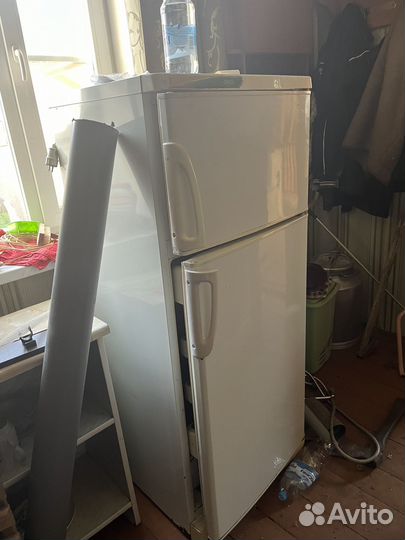 Холодильник стинол бу