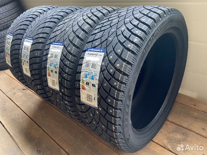 Triangle IcelynX TI501 215/65 R16 102T