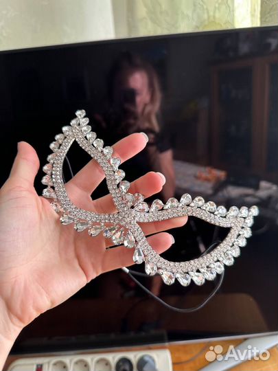 Маска маскарадная