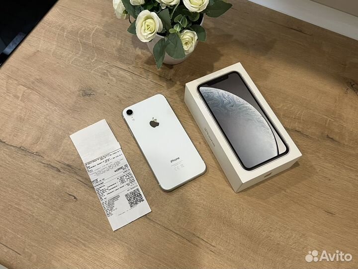 iPhone Xr, 64 ГБ