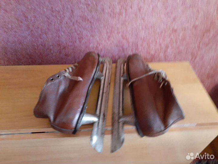 Коньки хоккейные, фигурные