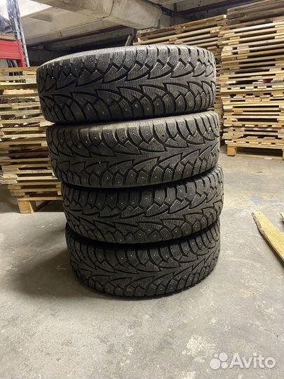 Hankook Winter I'Cept Evo 215/65 R17