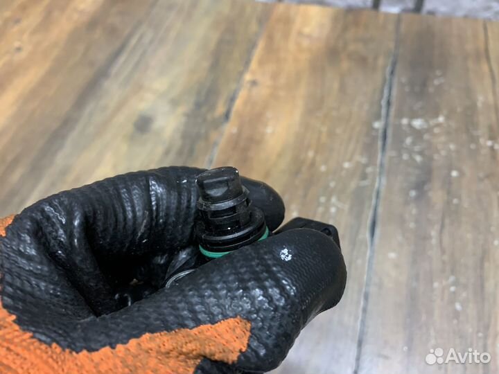 VW Golf Plus Датчик положения распредвала 1,4 caxa