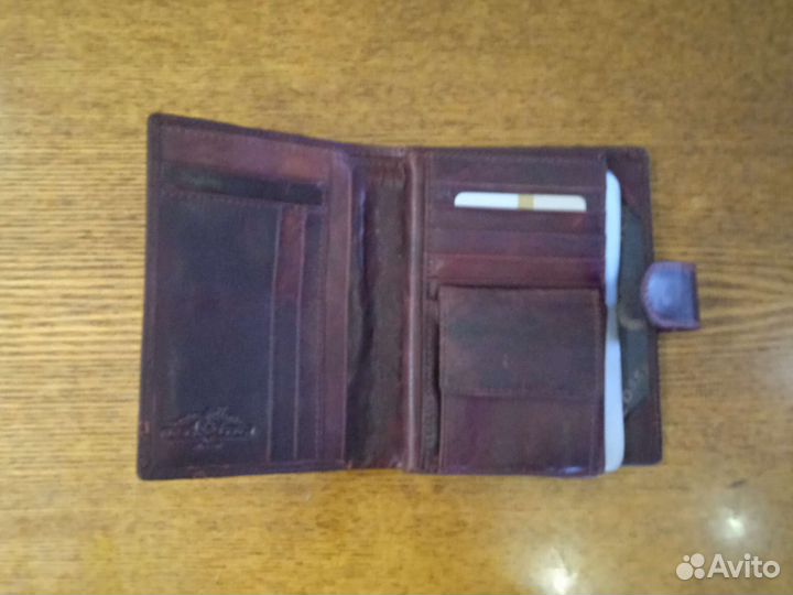 Портмоне из Натур. Кожи. Новый