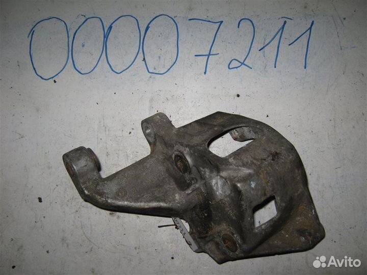 Кронштейн гидроусилителя Volkswagen Passat B4