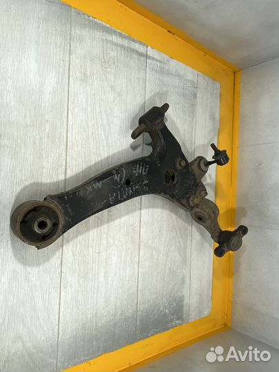Передний рычаг Hyundai sonata 4