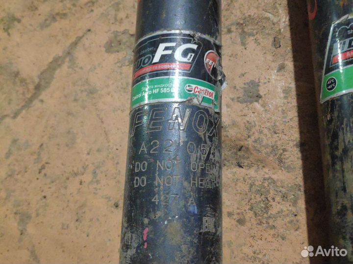 Задний амортизатор Renault Megan 2