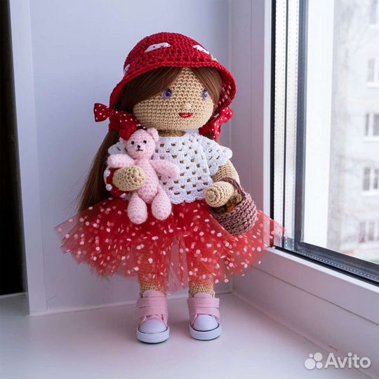Вязаная кукла крючком